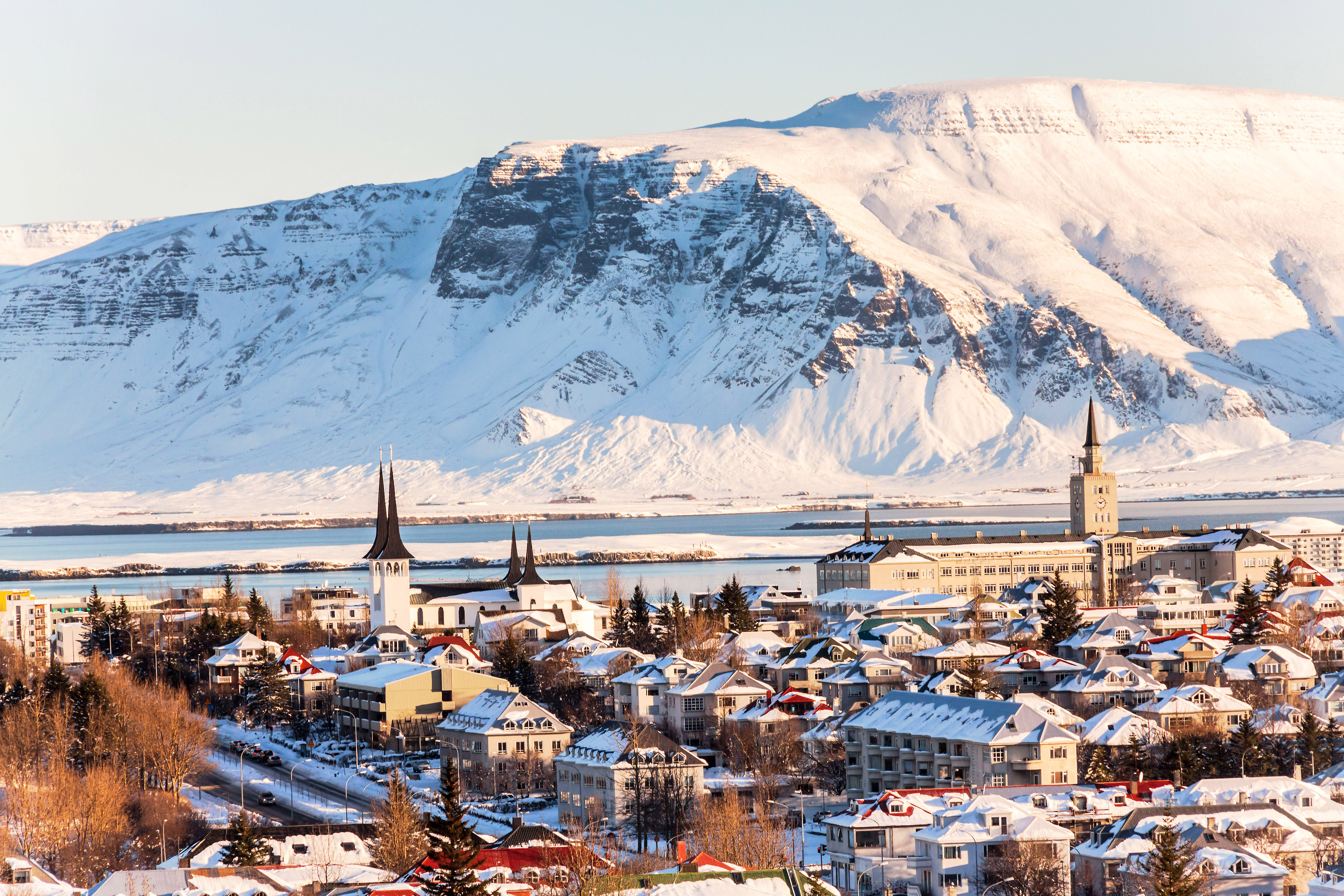 Рейкьявик. Гора Эсья. Рейкьявик и Эсья. Winter Reykjavik. Исландия ледники.